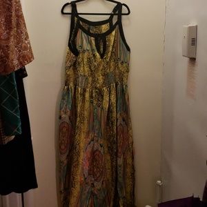 Yellow keyhole maxi dress